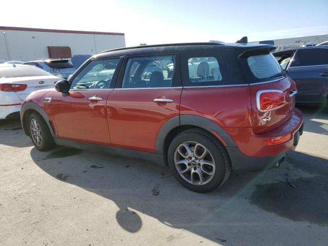 WMWLN5C59G2B28674 - 2016 MINI COOPER CLUBMAN RED photo 2