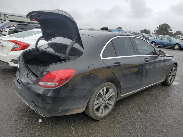 55SWF4JB1HU224597 - 2017 MERCEDES-BENZ C 300 BLACK photo 3