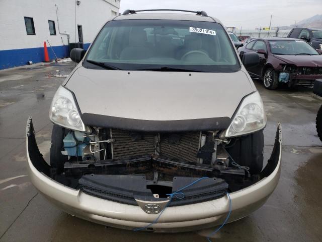 5TDZA23C35S374466 - 2005 TOYOTA SIENNA CE TAN photo 5