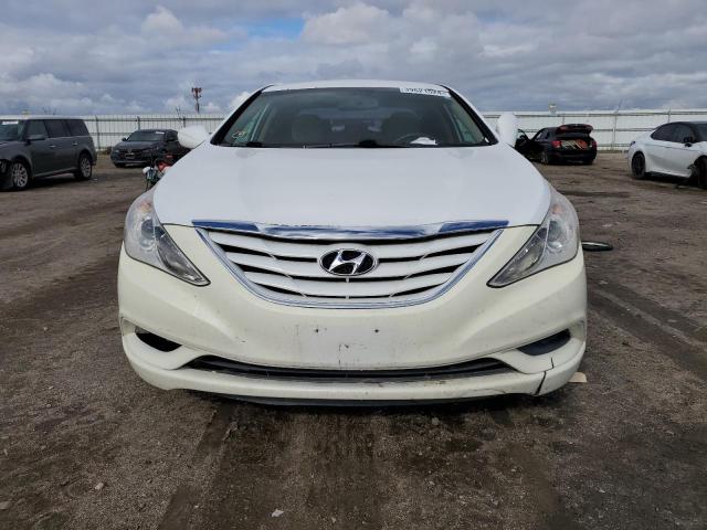 5NPEB4ACXBH051477 - 2011 HYUNDAI SONATA GLS WHITE photo 5