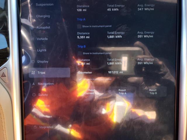 5YJSA1H1XEFP59563 - 2014 TESLA MODEL S 绿色 照片 9