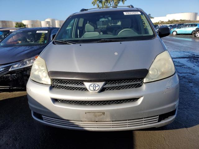 5TDZA23C95S248032 - 2005 TOYOTA SIENNA CE SILVER photo 5