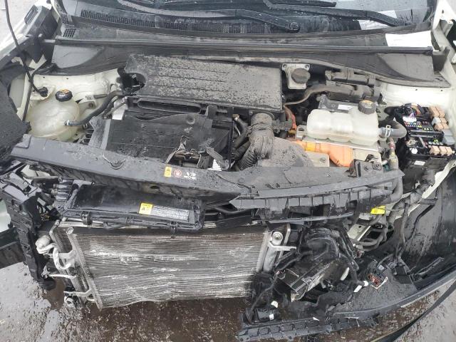 KNDCB3LC3K5298144 - 2019 KIA NIRO FE WHITE photo 12