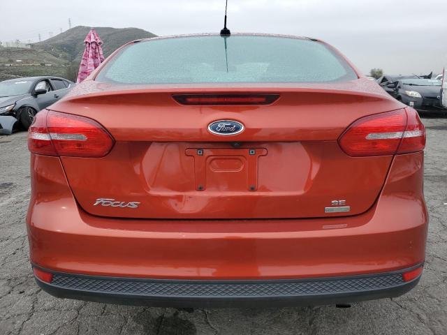 1FADP3FEXJL271011 - 2018 FORD FOCUS SE ORANGE photo 6