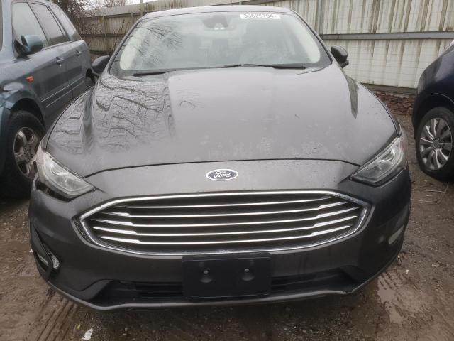 3FA6P0HD8KR233209 - 2019 FORD FUSION SE GRAY photo 5