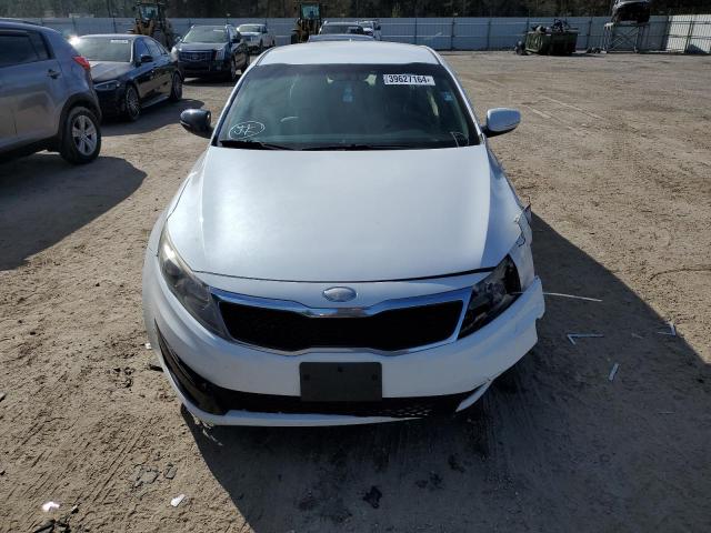 5XXGM4A73DG159654 - 2013 KIA OPTIMA LX WHITE photo 5