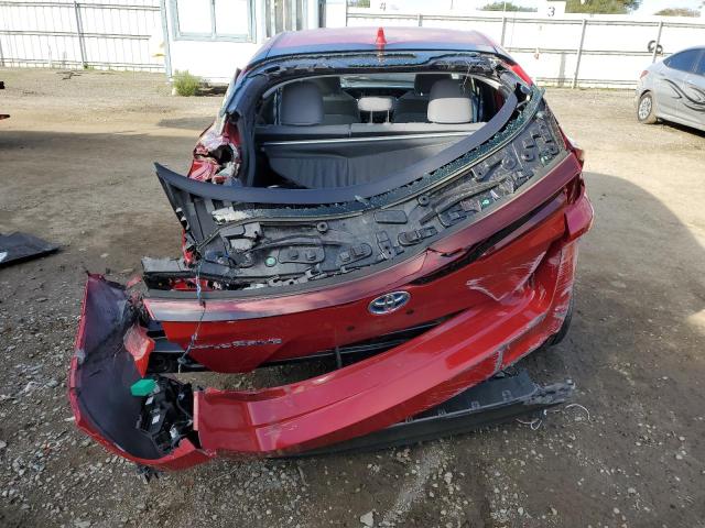 JTDKARFP6L3129474 - 2020 TOYOTA PRIUS PRIM LE RED photo 6