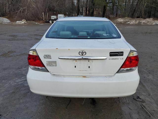 4T1BE32K75U566596 - 2005 TOYOTA CAMRY LE WHITE photo 6