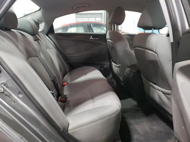 5NPEB4AC8CH397495 - 2012 HYUNDAI SONATA GLS GRAY photo 10