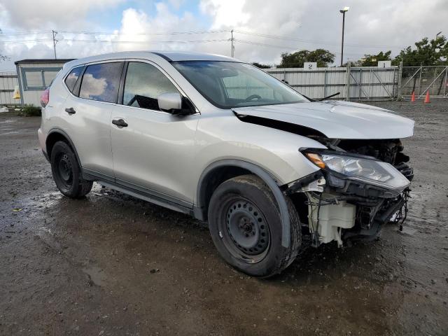 KNMAT2MV0HP555689 - 2017 NISSAN ROGUE S SILVER photo 4