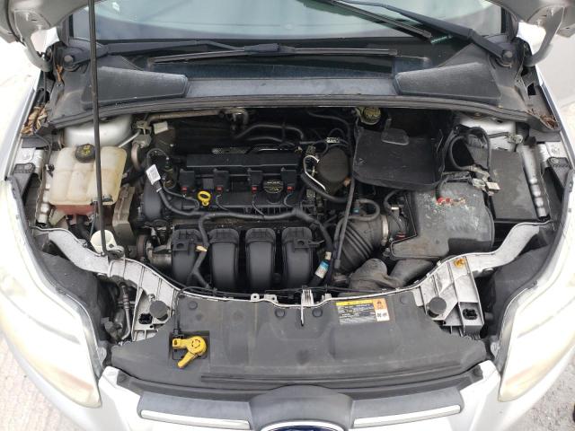 1FADP3F21EL165896 - 2014 FORD FOCUS SE SILVER photo 11