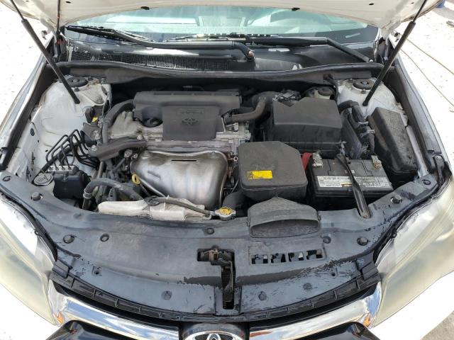 4T1BF1FK5FU044935 - 2015 TOYOTA CAMRY LE WHITE photo 11