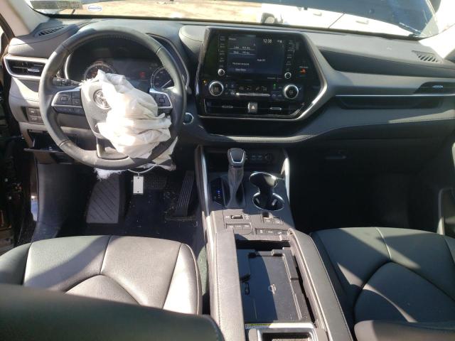 5TDGZRBH3NS187749 - 2022 TOYOTA HIGHLANDER XLE BLACK photo 8