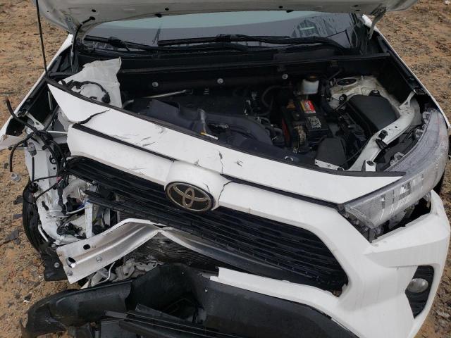 2T3C1RFV2KC012913 - 2019 TOYOTA RAV4 XLE PREMIUM WHITE photo 12