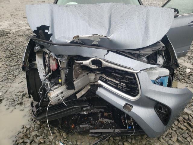 5TDGZRBH0NS196991 - 2022 TOYOTA HIGHLANDER XLE BLUE photo 12