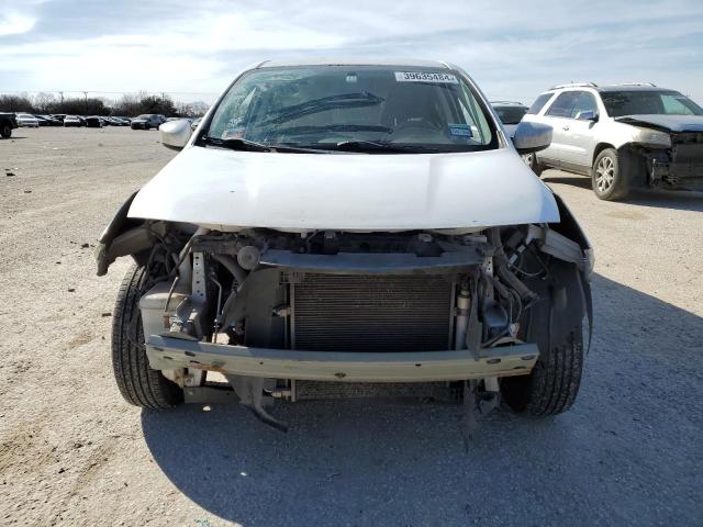 3N1CN7AP5JL864939 - 2018 NISSAN VERSA S WHITE photo 5