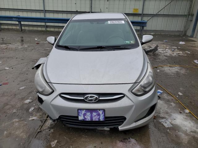 KMHCT4AE4HU216827 - 2017 HYUNDAI ACCENT SE SILVER photo 5