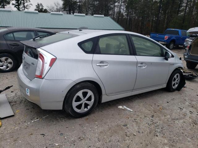 JTDKN3DU0F0448935 - 2015 TOYOTA PRIUS SILVER photo 3