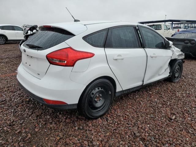 1FADP3K26JL250684 - 2018 FORD FOCUS SE WHITE photo 3