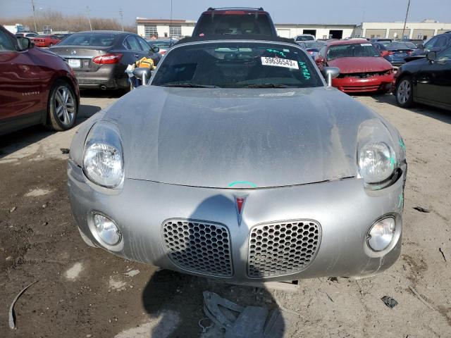 1G2MB33B36Y108282 - 2006 PONTIAC SOLSTICE SILVER photo 5