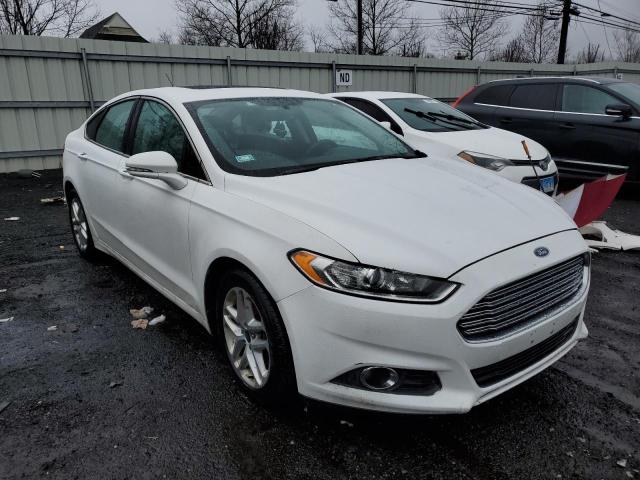 1FA6P0HD4G5134302 - 2016 FORD FUSION SE WHITE photo 4