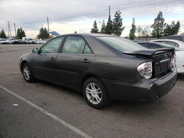 4T1BE32K13U244193 - 2003 TOYOTA CAMRY LE GRAY photo 2