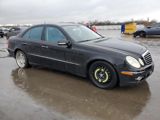 WDBUF56X28B189363 - 2008 MERCEDES-BENZ E 350 BLACK photo 4