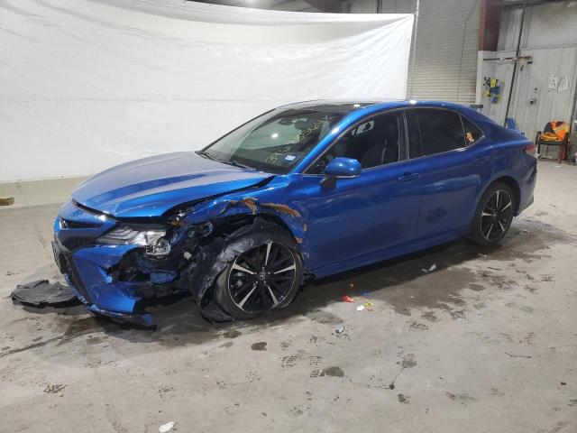 4T1B61HK9JU112935 - 2018 TOYOTA CAMRY XSE BLUE photo 1