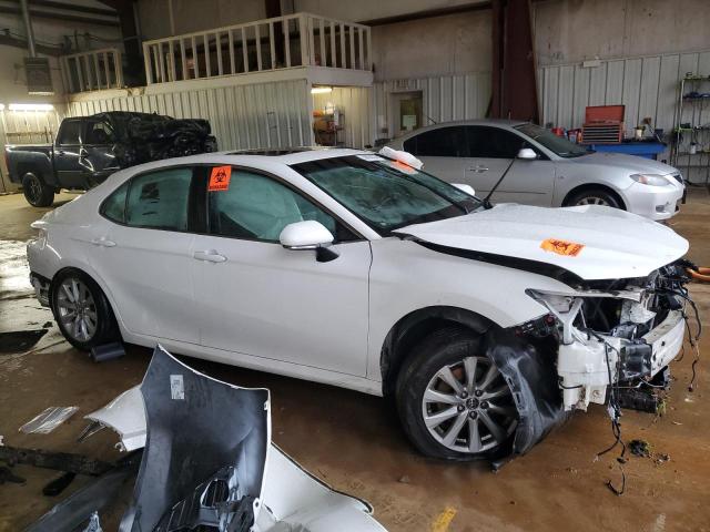 4T1B11HK7JU569841 - 2018 TOYOTA CAMRY L WHITE photo 4