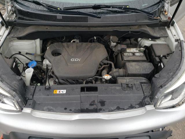 KNDJN2A21G7841148 - 2016 KIA SOUL SILVER photo 11