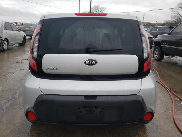 KNDJN2A21G7841148 - 2016 KIA SOUL SILVER photo 6