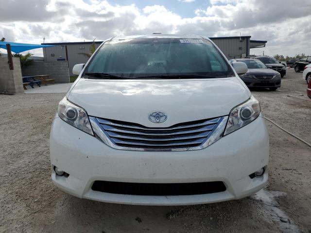 5TDDK3DC9BS015484 - 2011 TOYOTA SIENNA XLE WHITE photo 5