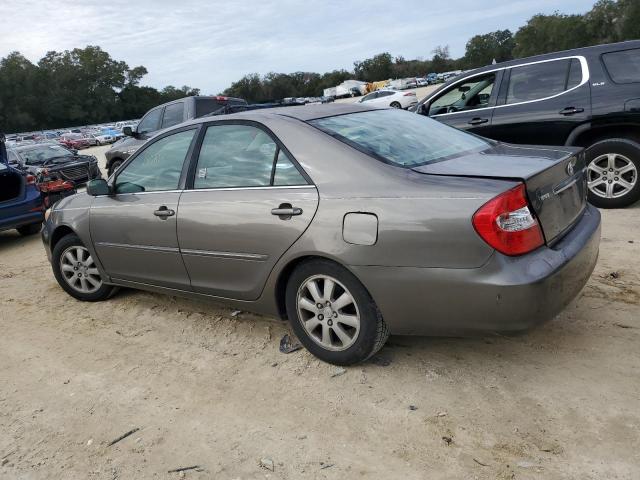 4T1BF32K52U529572 - 2002 TOYOTA CAMRY LE GRAY photo 2