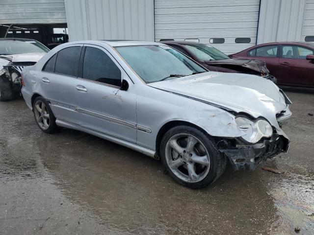 WDBRF52H26F769755 - 2006 MERCEDES-BENZ C 230 SILVER photo 4