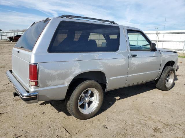 1GNCS18R3H8222276 - 1987 CHEVROLET BLAZER S10 SILVER photo 3