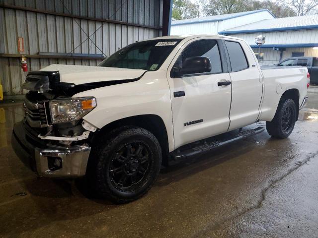 5TFRW5F1XHX212538 - 2017 TOYOTA TUNDRA DOUBLE CAB SR/SR5 WHITE photo 1