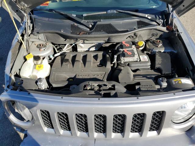 1C4NJRFB1FD347922 - 2015 JEEP PATRIOT LATITUDE GRAY photo 11