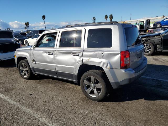 1C4NJRFB1FD347922 - 2015 JEEP PATRIOT LATITUDE GRAY photo 2