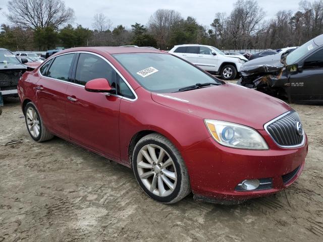 1G4PP5SK6D4146385 - 2013 BUICK VERANO RED photo 4