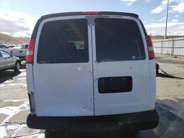 1GTGG25K581133892 - 2008 GMC SAVANA G2500 WHITE photo 6