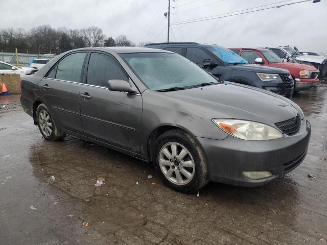 4T1BE32K83U689000 - 2003 TOYOTA CAMRY LE GRAY photo 4