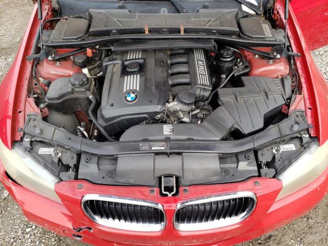 WBAPH7C51BE681425 - 2011 BMW 328 I RED photo 11