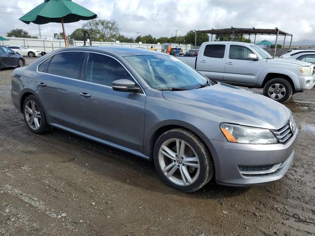 1VWBT7A30EC062759 - 2014 VOLKSWAGEN PASSAT SE GRAY photo 4