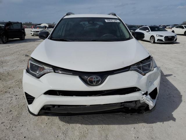 JTMZFREV7JJ212873 - 2018 TOYOTA RAV4 LE WHITE photo 5