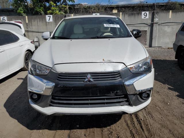 JA4AP3AU7HZ002493 - 2017 MITSUBISHI OUTLANDER ES Սպիտակ լուսանկար 5