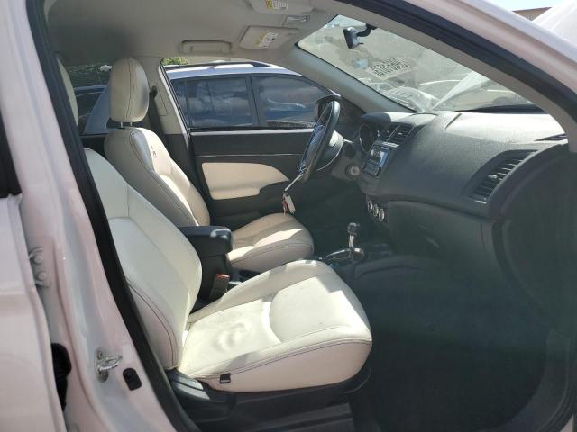 JA4AP3AU7HZ002493 - 2017 MITSUBISHI OUTLANDER ES Սպիտակ լուսանկար 7