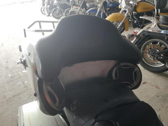 1HD1FC4187Y716954 - 2007 HARLEY-DAVIDSON FLHTCUI 白色 照片 6