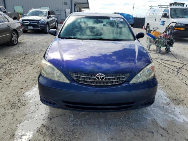 4T1BE32KX3U665376 - 2003 TOYOTA CAMRY LE BLUE photo 5