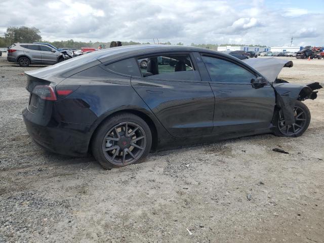 5YJ3E1EB9NF104901 - 2022 TESLA MODEL 3 BLACK photo 3