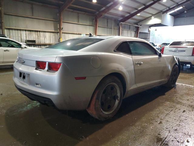 2G1FA1ED7B9114720 - 2011 CHEVROLET CAMARO LS SILVER photo 3